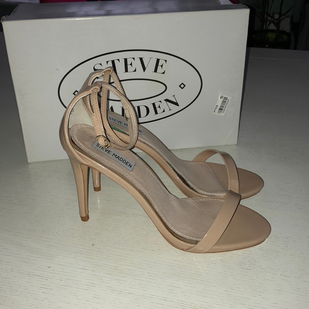 10M Steve Madden dress sandals with ankle strap